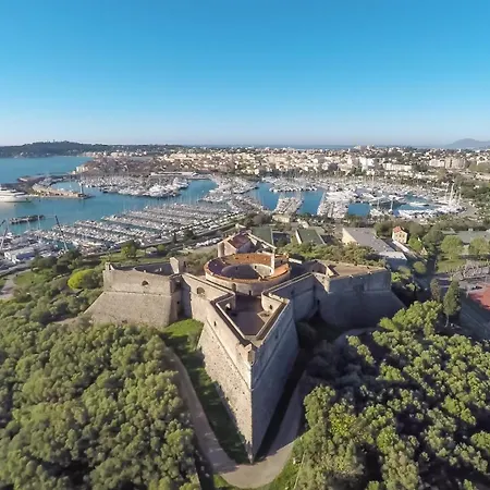 2 Persons - Clim - Hypercenter - 2mins Of - Juan Les Pins - And Sun Apartman *