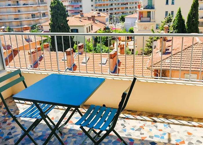 2 Persons - Clim - Hypercenter - 2mins Of - Juan Les Pins - And Sun شقة